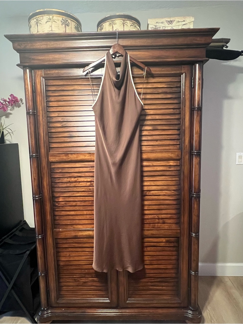 NWT Zara Beautiful Womens XL Brown Draped Halter Neck Maxi Dress Open Back Satin - Picture 2 of 13